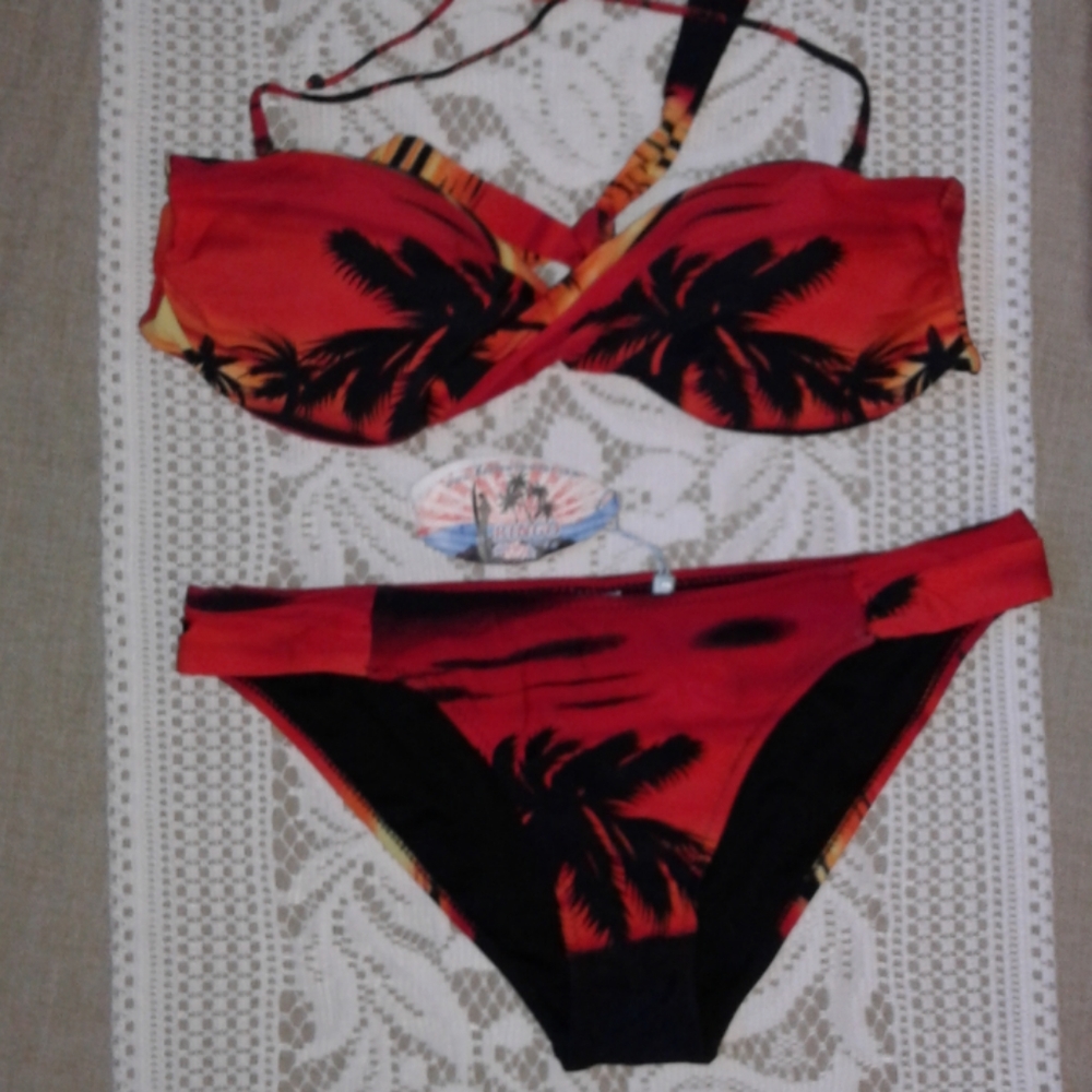 BINGO bikini red with palm trees